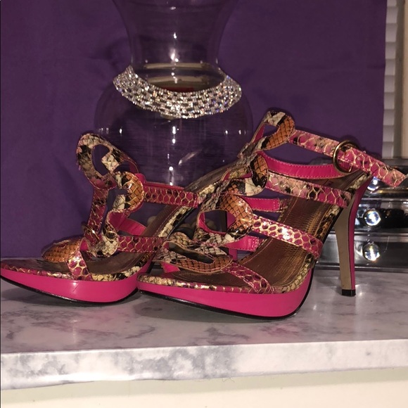 Pink multi color snake skin heels - Picture 2 of 6
